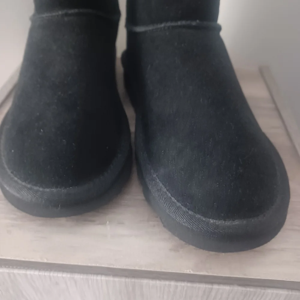 Time And Tru Leather Fur Lined Boots Sz 6